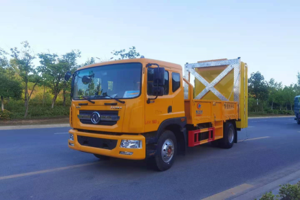 東風多利卡D9防撞緩沖車 12.3T